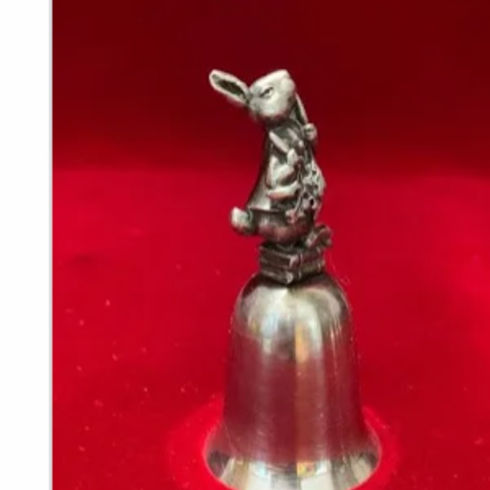 - Peter Rabbit Silver Plated Bell Beatrix Potter Collection - Picture 6 of 7